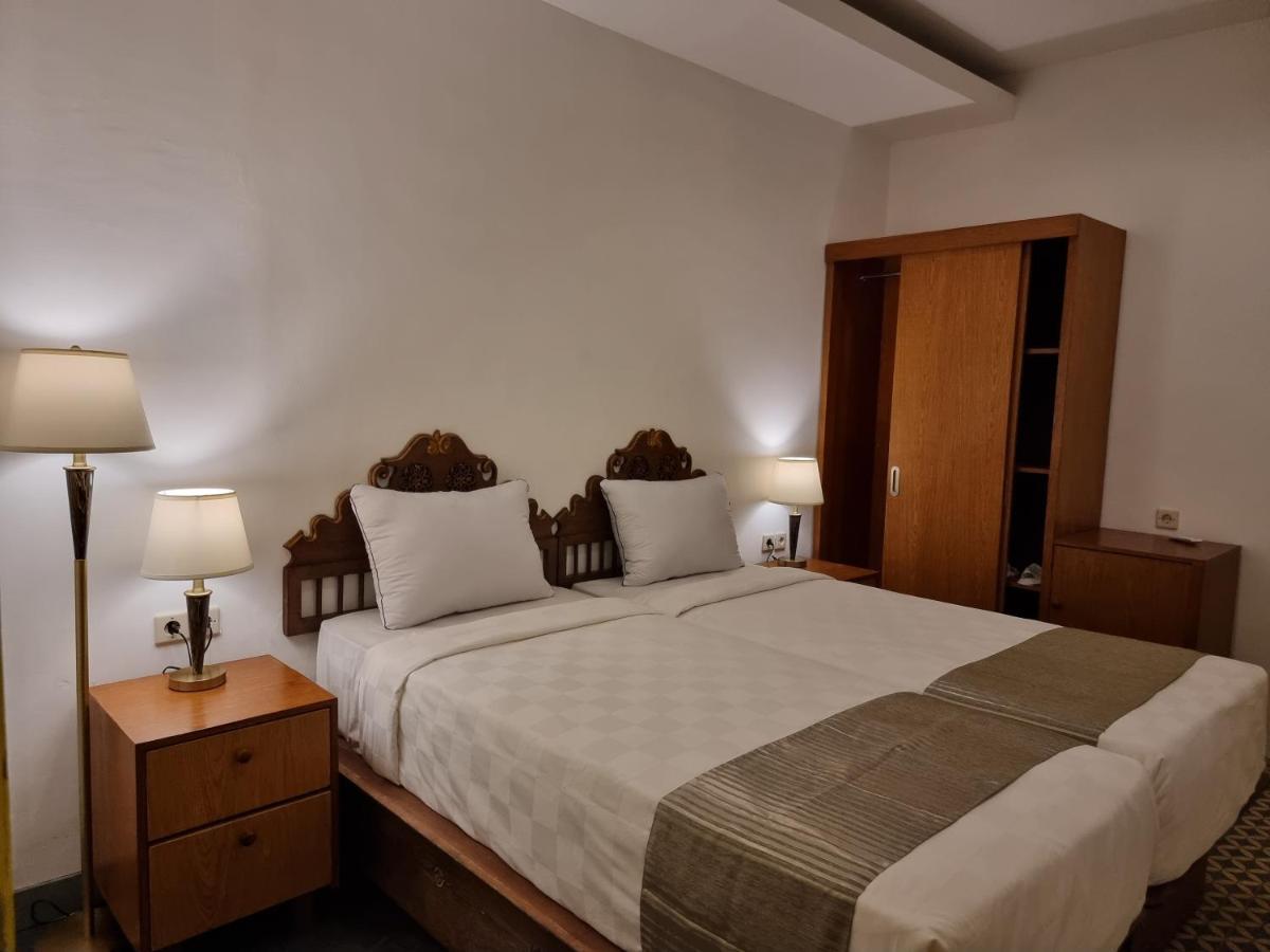 Attara Inn スンギギ エクステリア 写真