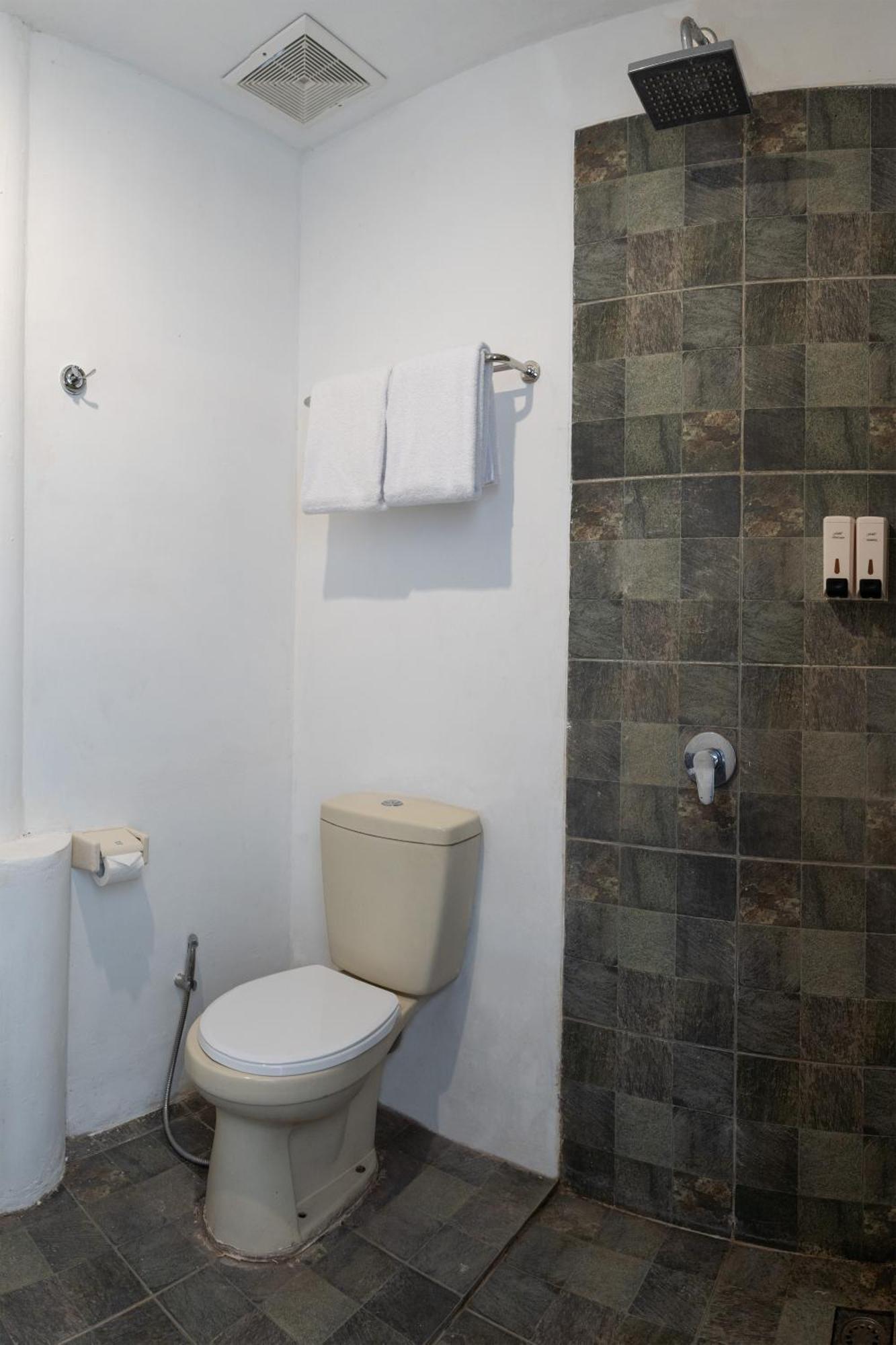 Attara Inn スンギギ エクステリア 写真