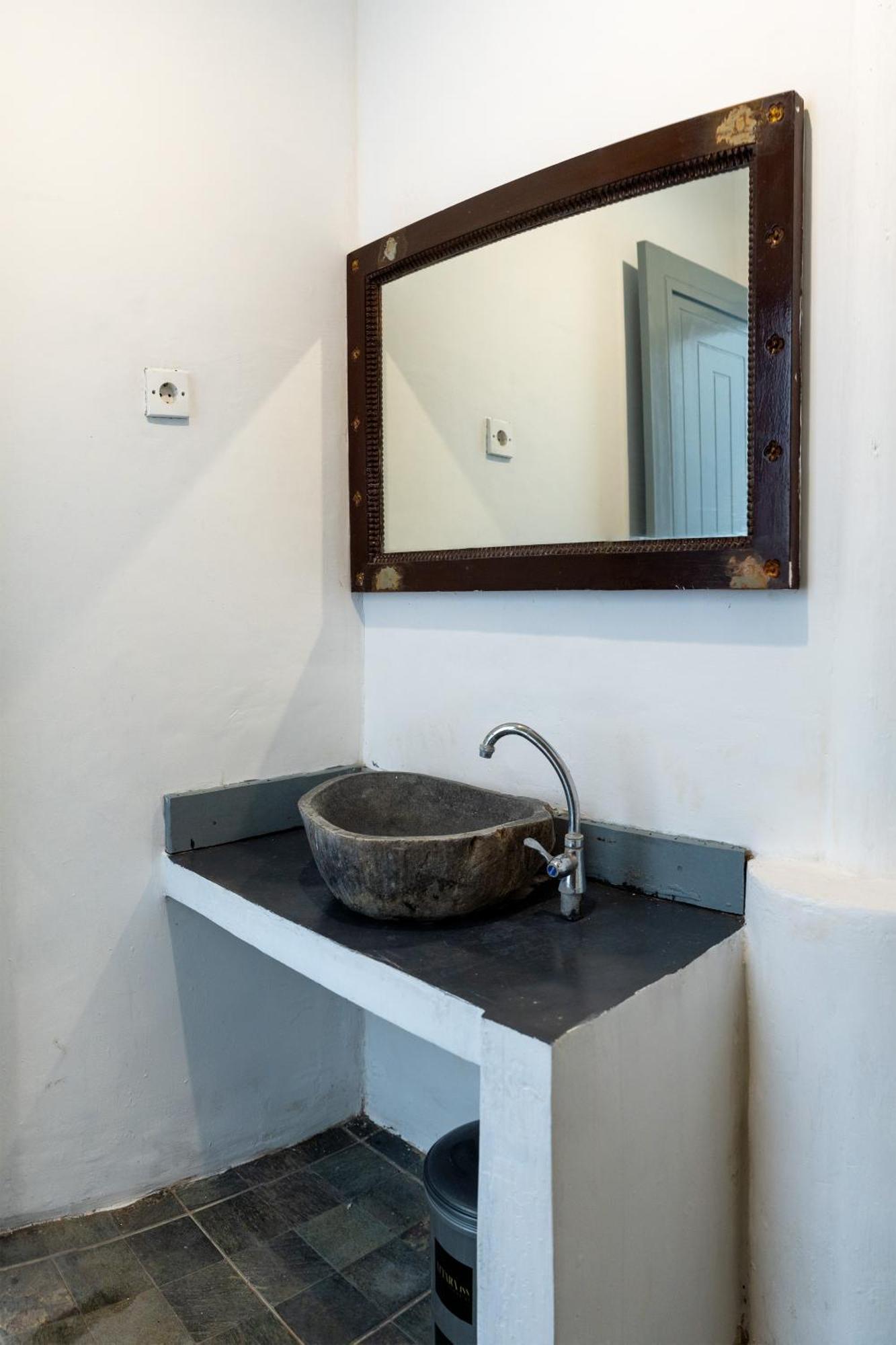 Attara Inn スンギギ エクステリア 写真