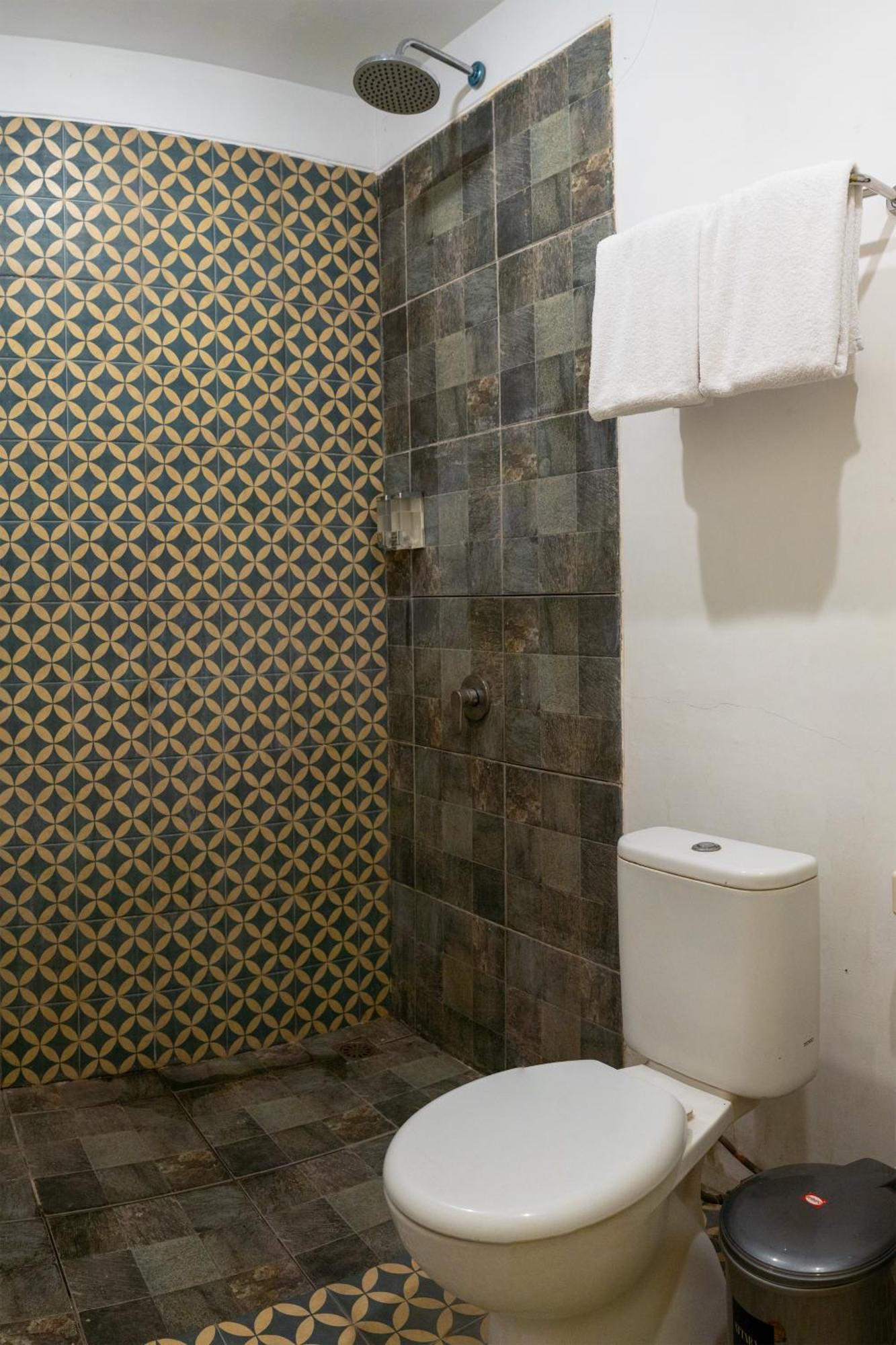 Attara Inn スンギギ エクステリア 写真